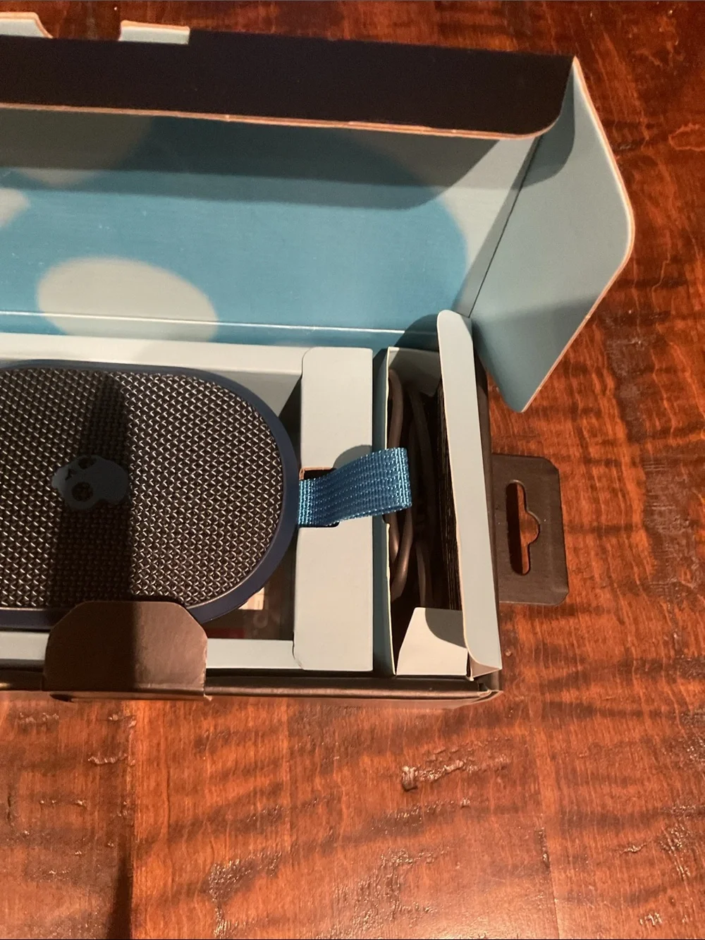Skullcandy Ounce+ Portable Bluetooth Speaker IPX7 Waterproof 16-Hour Battery - Picture 5 of 8